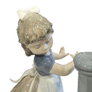 Lladro Figurine Summer on the Farm 5285 Girl at Water Pump with Ducks & Basket